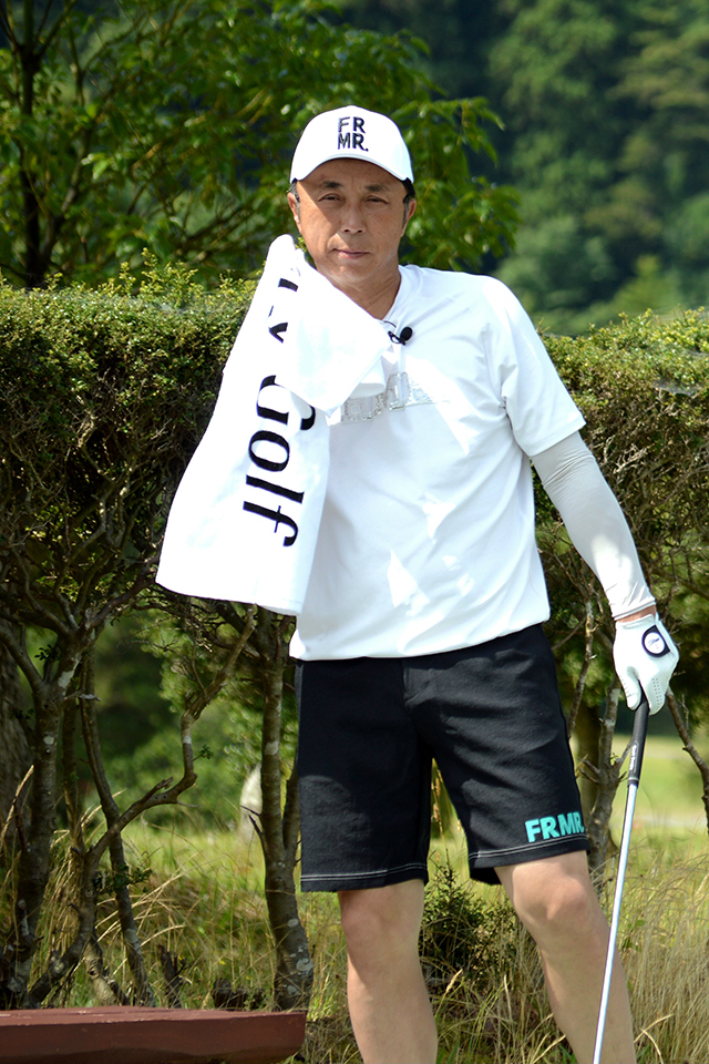 �{�{ �T�� ��